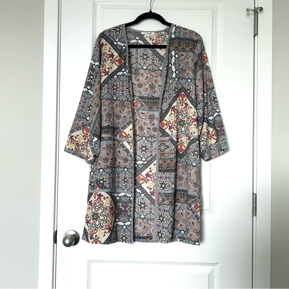 Simply Noelle Kimono